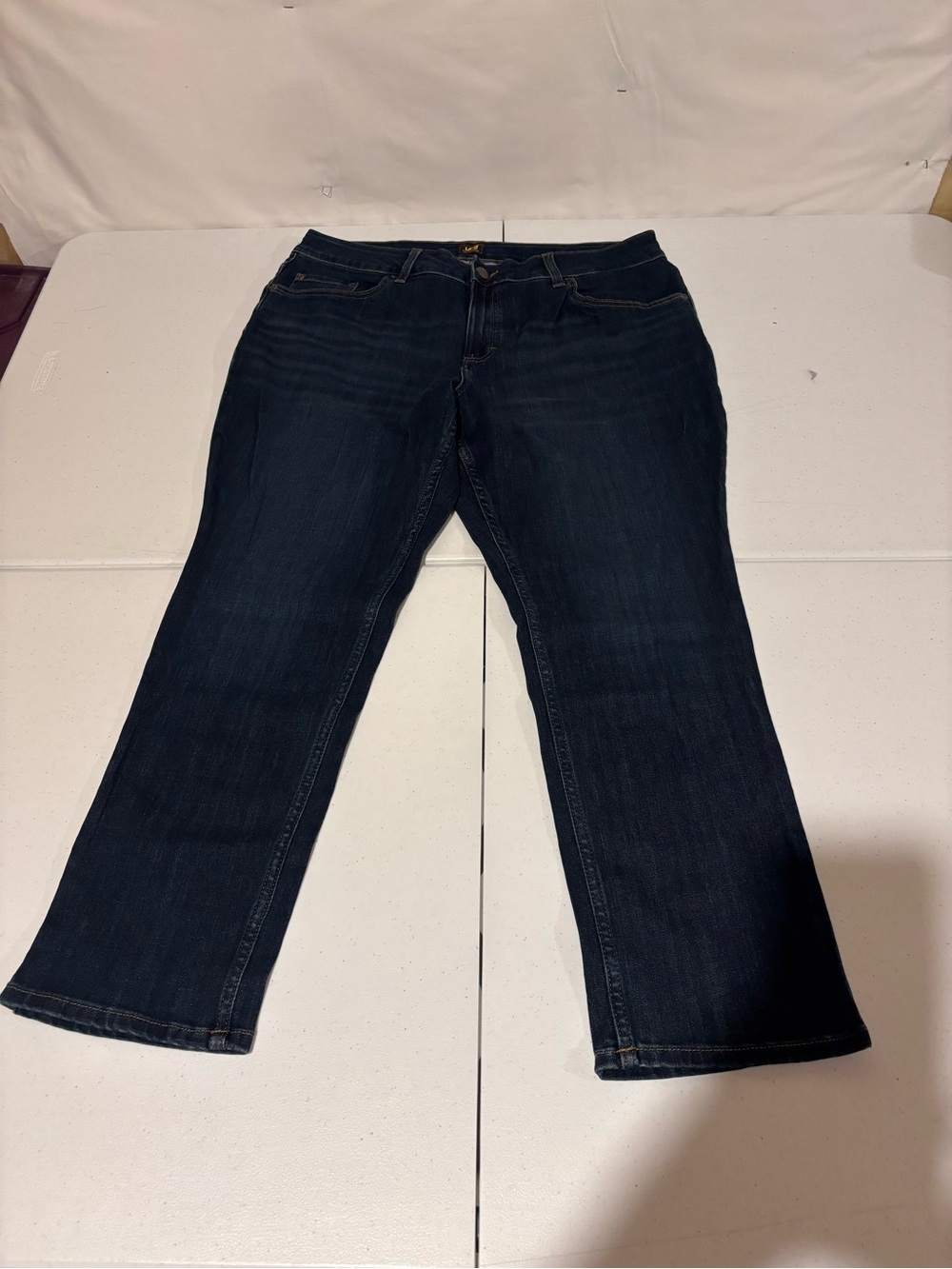 Lee Mid Rise Straight Leg Blue Denim Jeans Women’s Size 18W Short (38x27)
